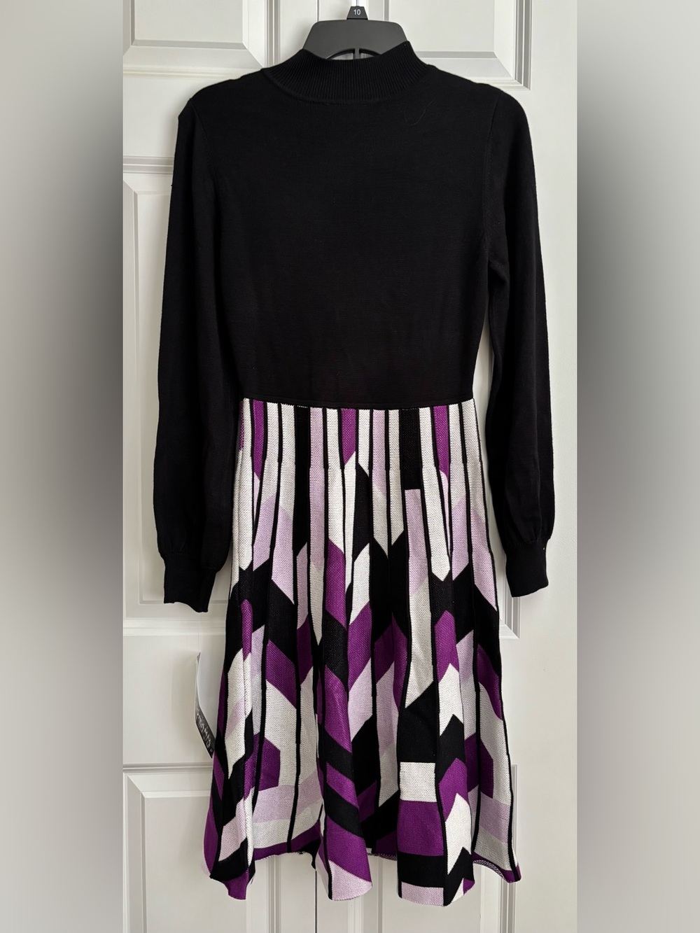 Nina Leonard Black Ribbed Knit Top - Picture 4 of 8